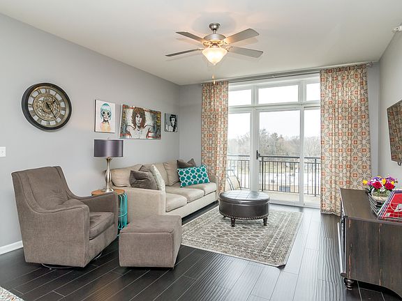 2nd image of 225 E Main St #510