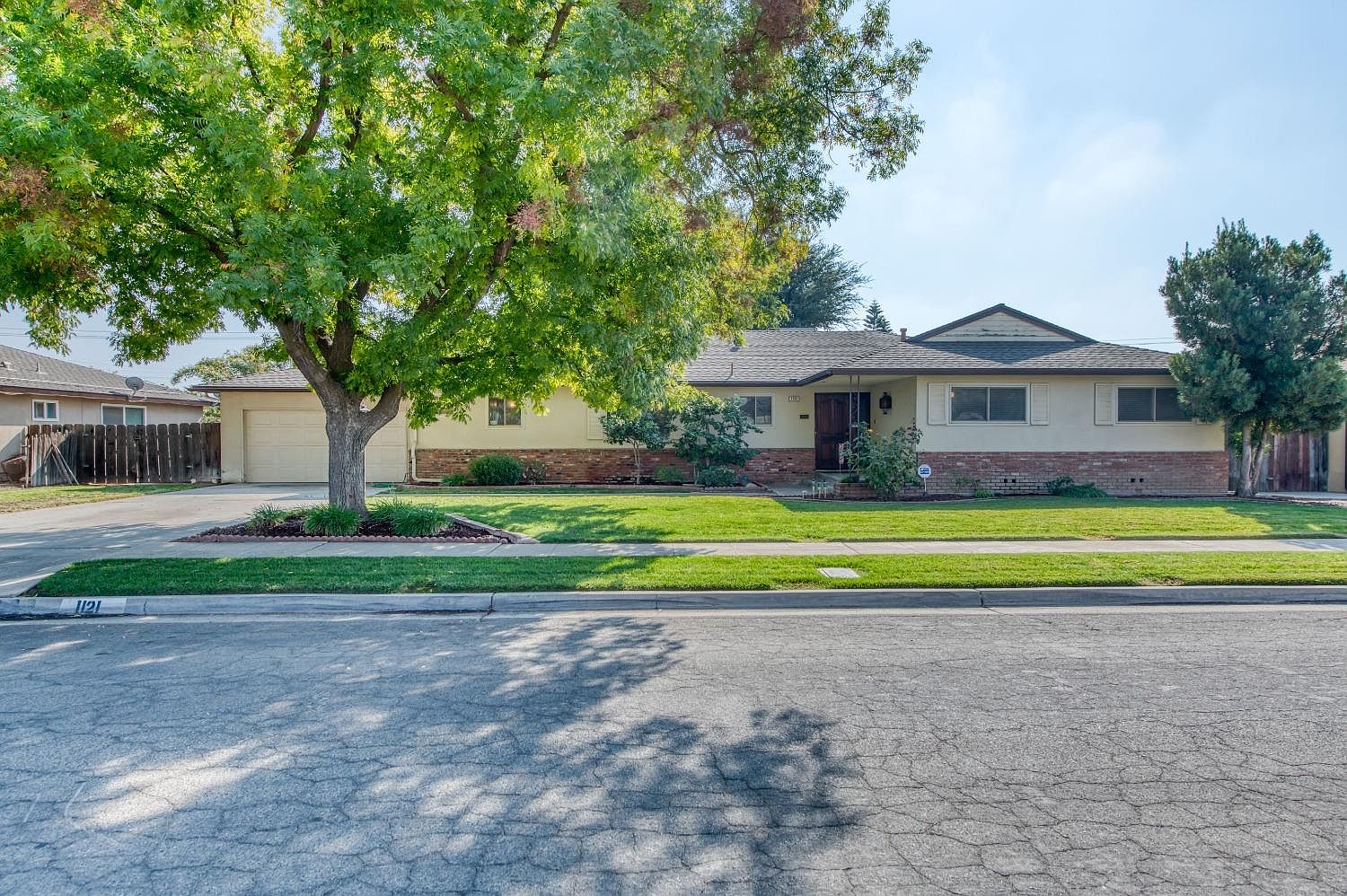 1121 E Menlo Ave, Fresno, CA 93710 Zillow