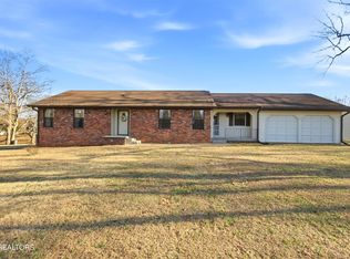 3316 Wildwood Rd, Maryville, TN 37804
