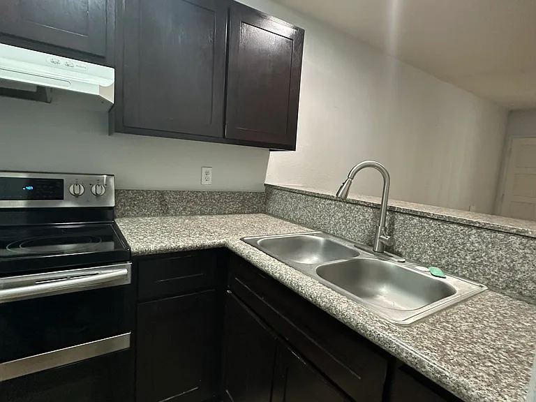 120 E Pine St #N — Photo 5