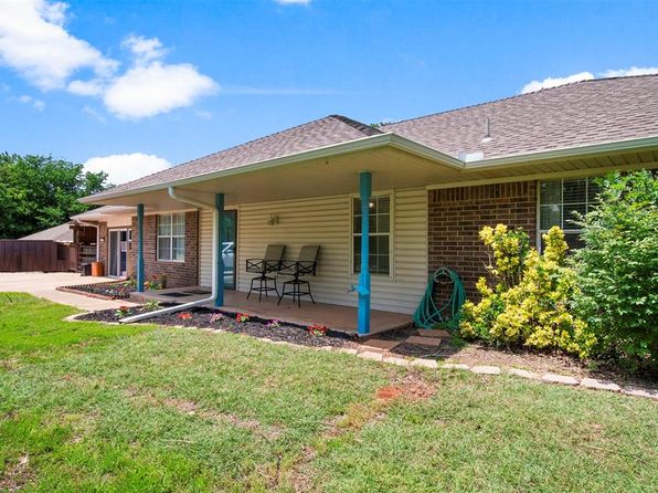 1829 Ranchwood Dr, Newcastle, OK 73065