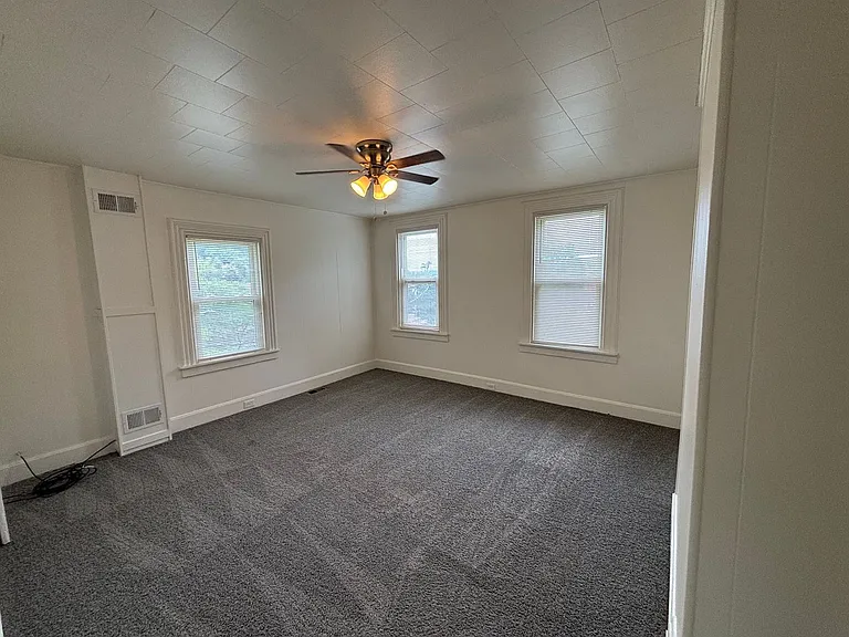 1341 Herrod St — Photo 6
