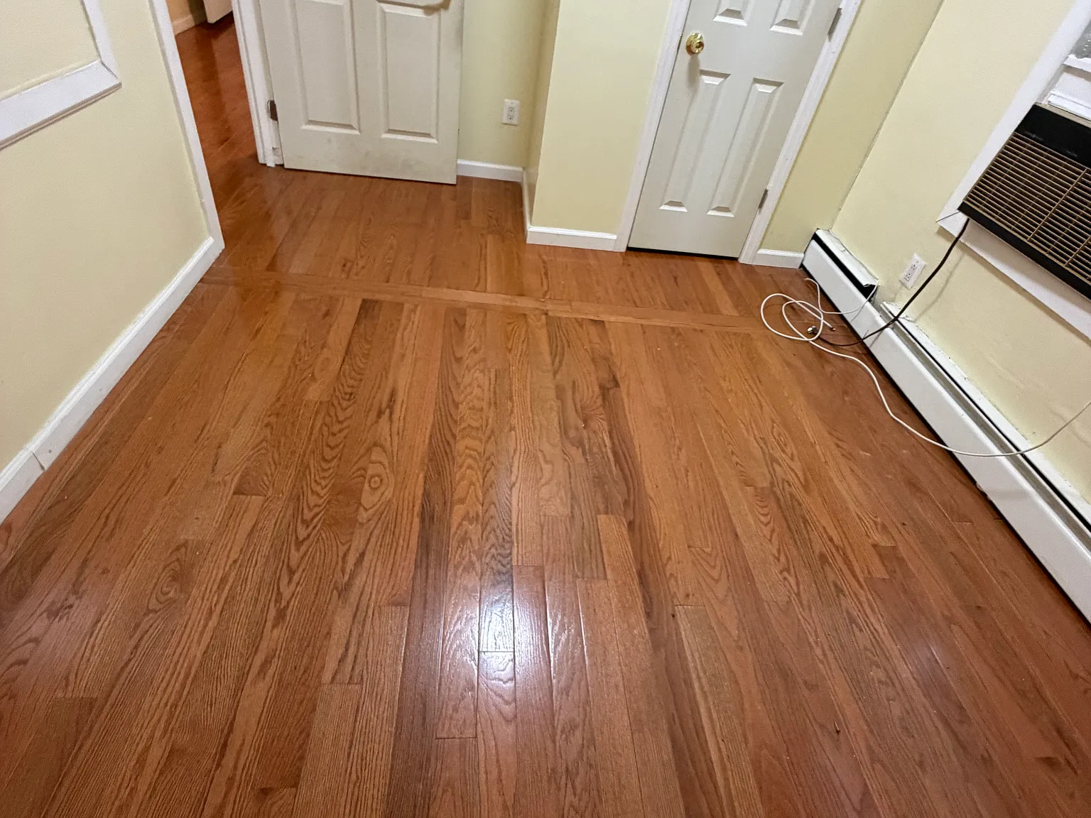 3 bed, 1.5 bath, $3,000 — Photo 2