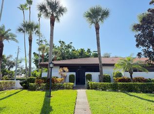 3500 El Conquistador Pkwy APT 301, Bradenton, FL 34210