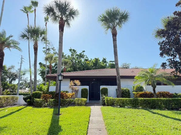 301 Barcelona Dr, Bradenton, FL 34210