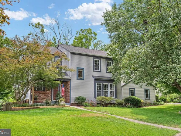 15209 General Stevens Ct, Chantilly, VA 20151