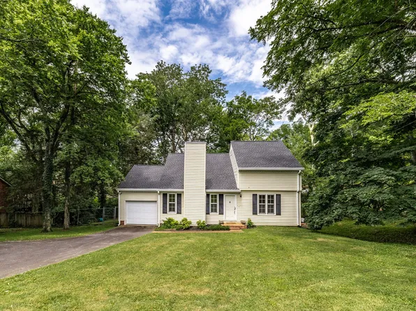 7214 Mark Dr, Nashville, TN 37221