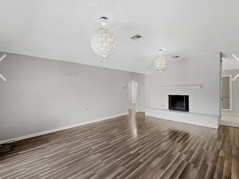 5923 Bent Bough Ln — Photo 3