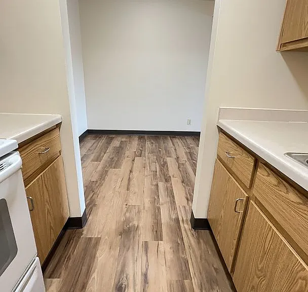 Brookside Apartments — Photo 14