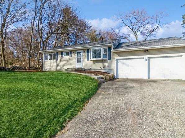 2 Highland Park Drive, Danbury, CT 06811