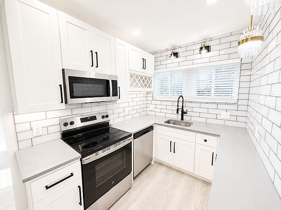 3rd image of 7556 Byron Pl #011a68c05