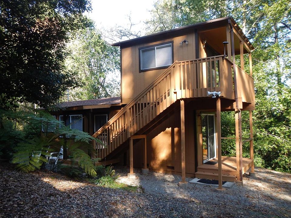 Bonus space upstairs