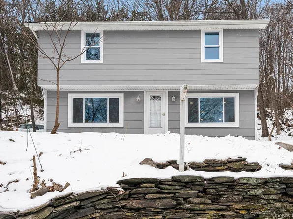 108 Pine Hill Road, Chester, NY 10918