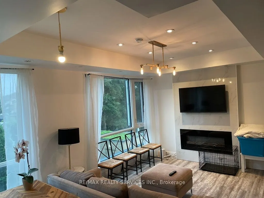 2 bed, $2,799 — Photo 3
