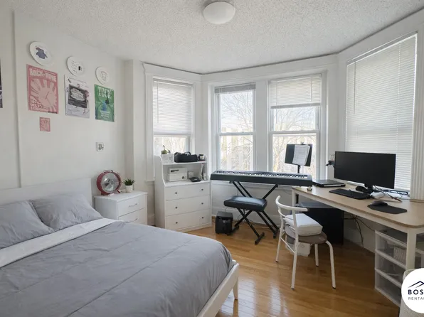 (undisclosed Address), Boston, MA 02115