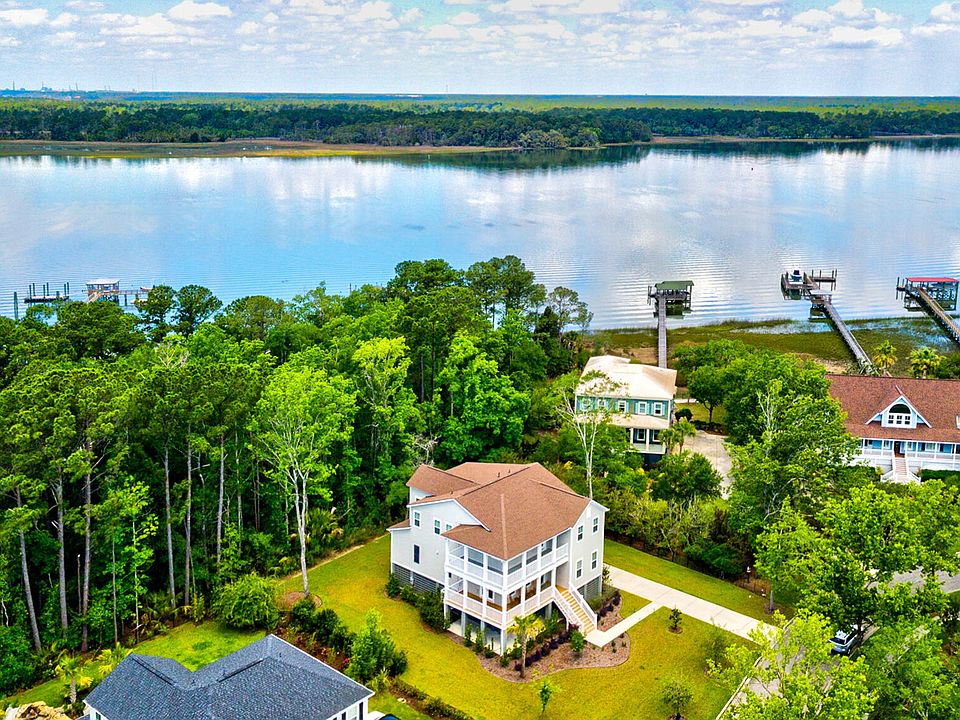 1st image of 2204 Hartfords Bluff Cir
