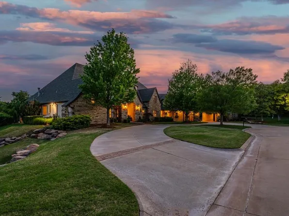 5900 Waterscape Bay, Edmond, OK 73013