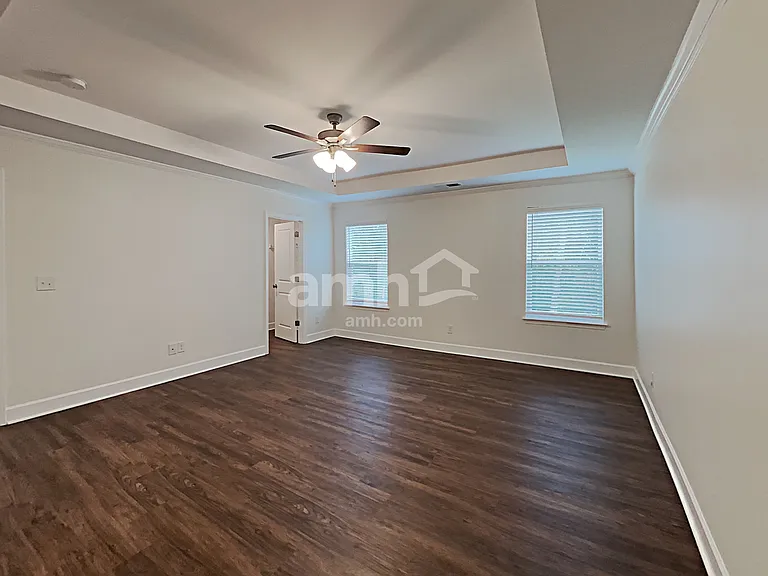 4507 Tarpon Dr — Photo 10