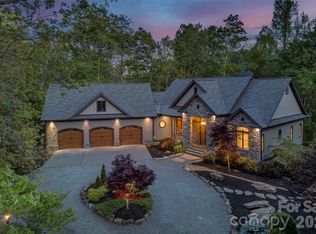 359 New Castle Rd, Brevard, NC 28712