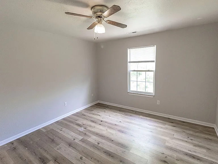1412 N Frideriki Dr — Photo 12