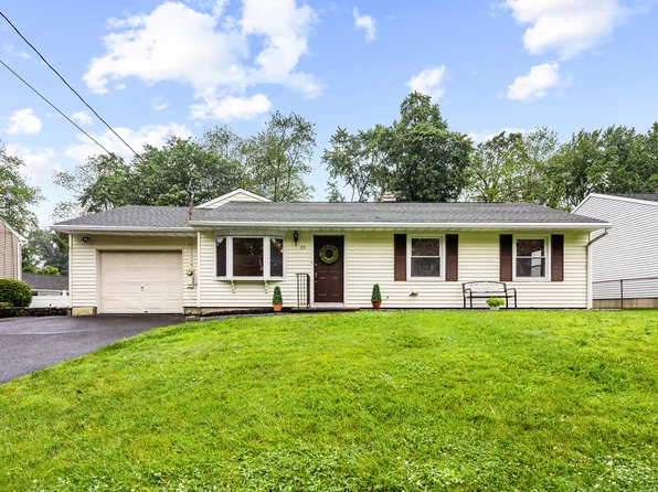 20 Hickory Street, Danbury, CT 06810