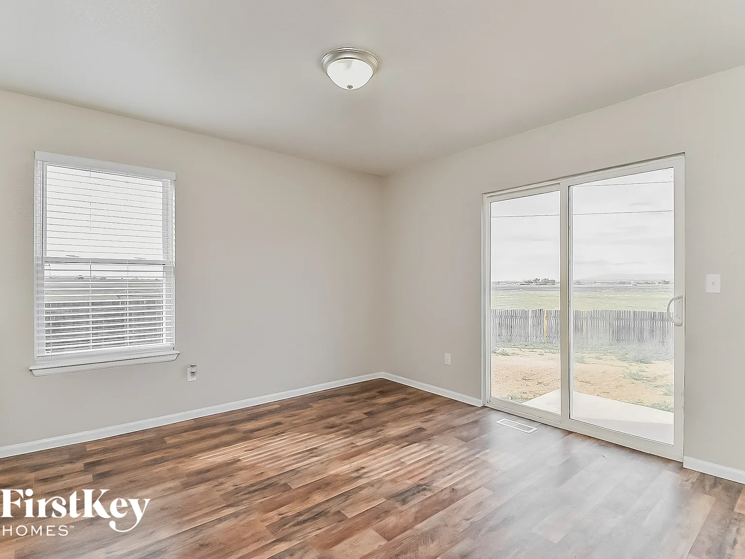 3 bed, 2.0 bath, 1998 sqft, $2,575 — Photo 2