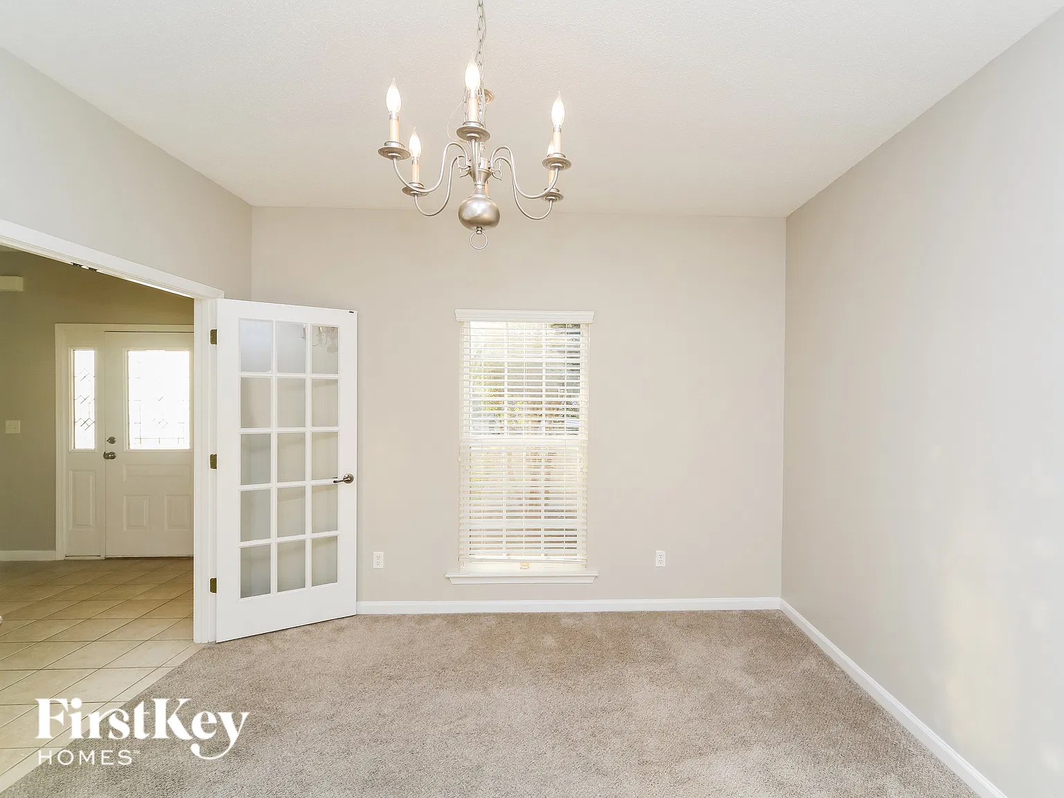 4 bed, 2.5 bath, 2724 sqft, $2,745 — Photo 4