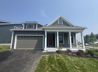 89 Daniel Dr, South Burlington, VT 05403