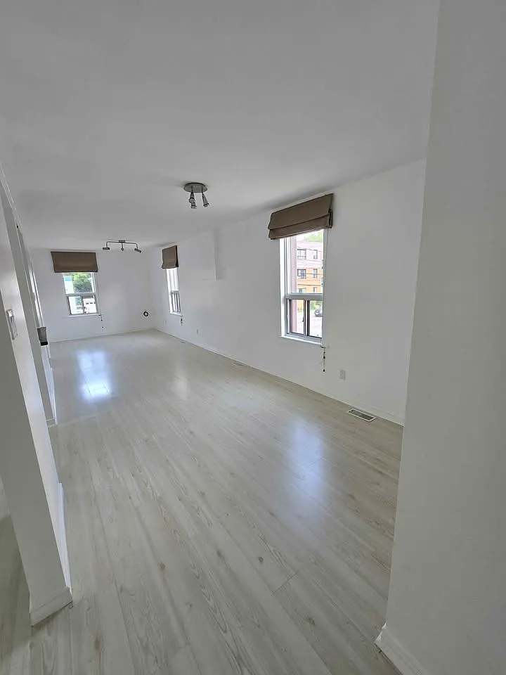 2 bed, $1,999 — Photo 1