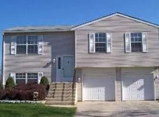 7600 W Hickory Creek Dr, Frankfort, IL 60423