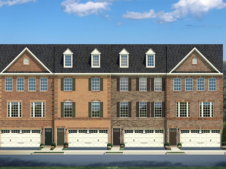 Schubert Front Car Garage