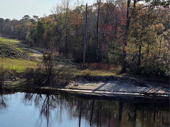 3rd image of 82 High Way