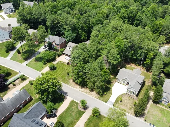 5940 Brickshire Dr, Providence Forge, VA 23140