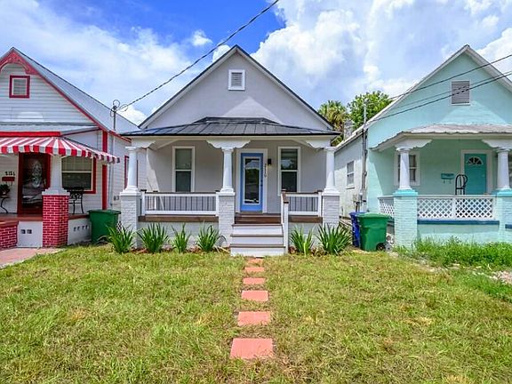 Super cute neighborhood