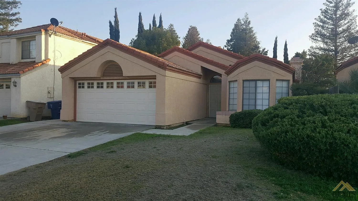 9817 Cimarron Trails Dr photo 1