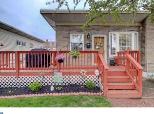 232 Acres Dr, Ridley Park, PA 19078