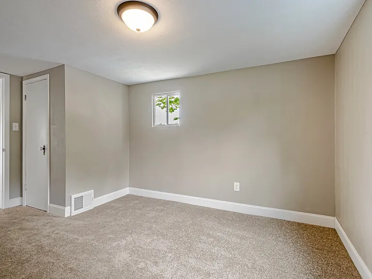 3924 Saltsburg Rd — Photo 20