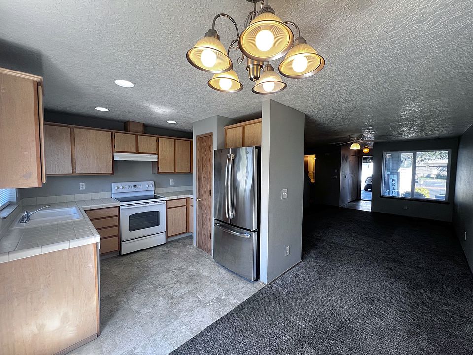 1st image of 4000 NE 109th Ave Unit 239