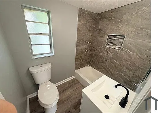 4 bed, 1116 sqft, $1,900 — Photo 3