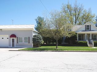 210 S Jackson St, Spring Lake, MI 49456