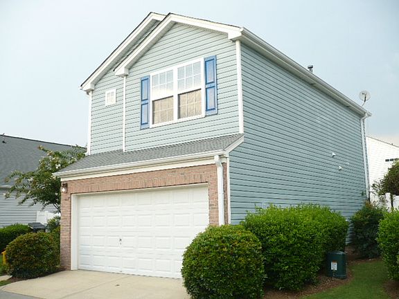 3rd image of 127 Swanee Ln