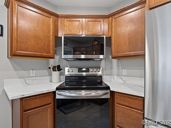 4th image of 333 W Randolph St