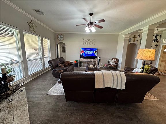3rd image of 3014 Bowser Rd