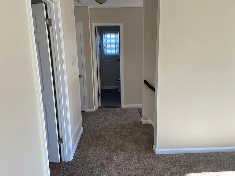 277 Shirley Dr #2 — Photo 3