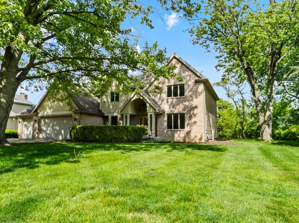 2 Lake Metonga Trl, Grant Park, IL 60940