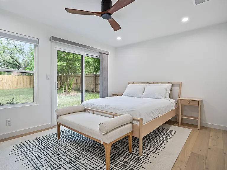 2304 Aldford Dr — Photo 15