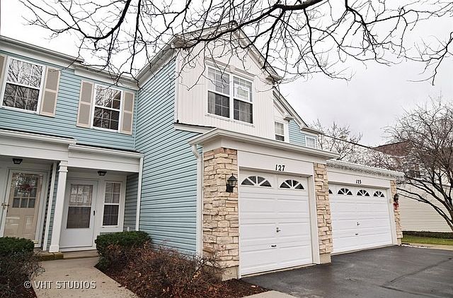 1st image of 127 Oakton Dr