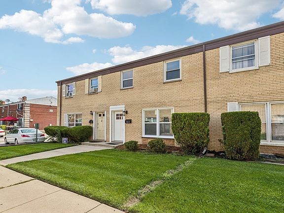 3rd image of 852 Colonial Dr APT E