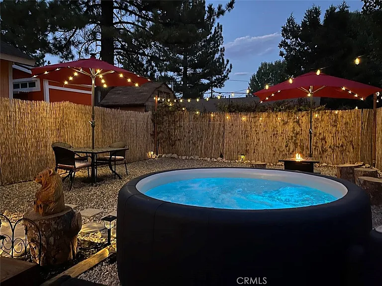 1056 Sierra Ave — Photo 22
