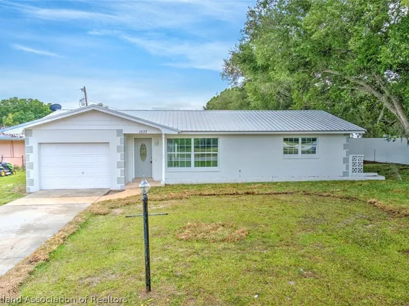 1537 Vicki Dr, Sebring, FL 33870